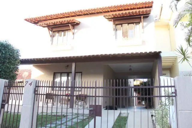 Foto 1 de Casa de Condomínio com 5 Quartos à venda, 276m² em Piratininga, Niterói