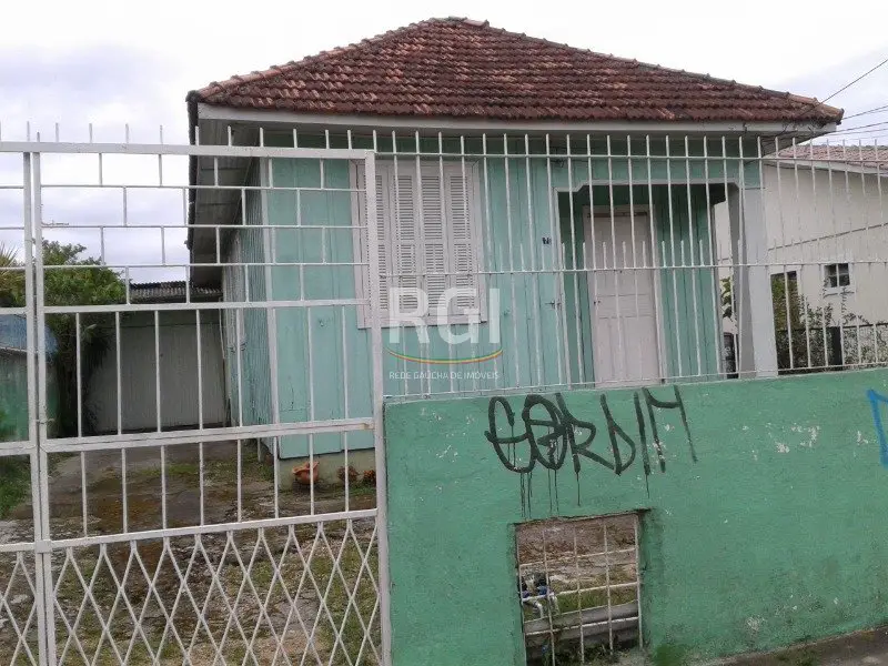 Foto 1 de Lote/Terreno à venda, 382m² em Camaquã, Porto Alegre