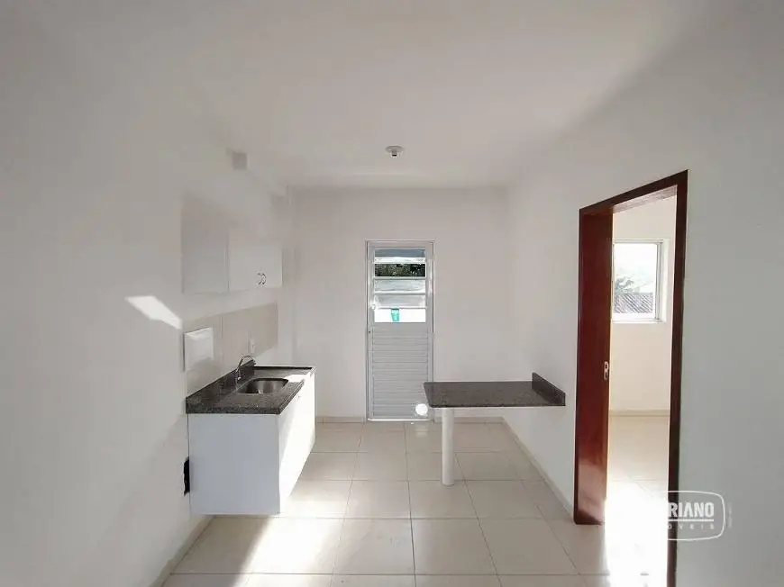 Foto 1 de Apartamento com 1 Quarto para alugar, 33m² em Barreiros, São José