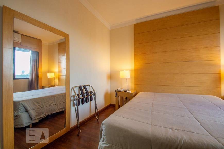 Foto 4 de Apartamento com 1 Quarto para alugar, 28m² em Campo Belo, São Paulo