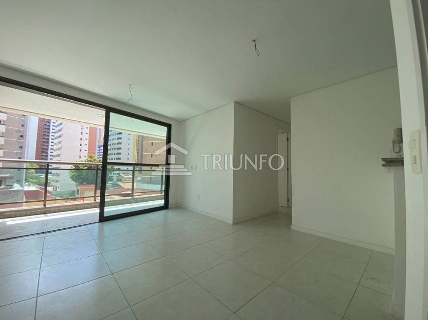 Foto 1 de Apartamento com 1 Quarto à venda, 73m² em Meireles, Fortaleza