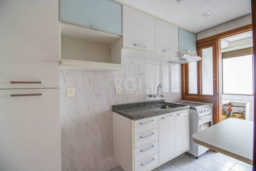 Foto 4 de Apartamento com 1 Quarto à venda, 46m² em Santa Cecília, Porto Alegre
