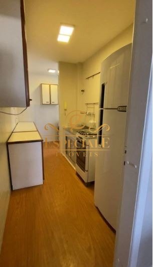 Foto 3 de Apartamento com 2 Quartos para alugar, 77m² em Água Verde, Curitiba