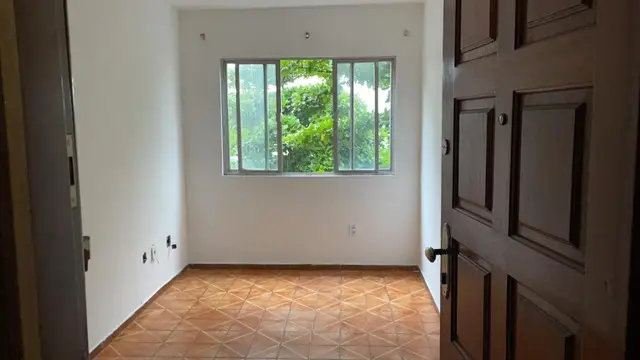 Foto 1 de Apartamento com 2 Quartos para alugar, 10m² em Bangu, Rio de Janeiro