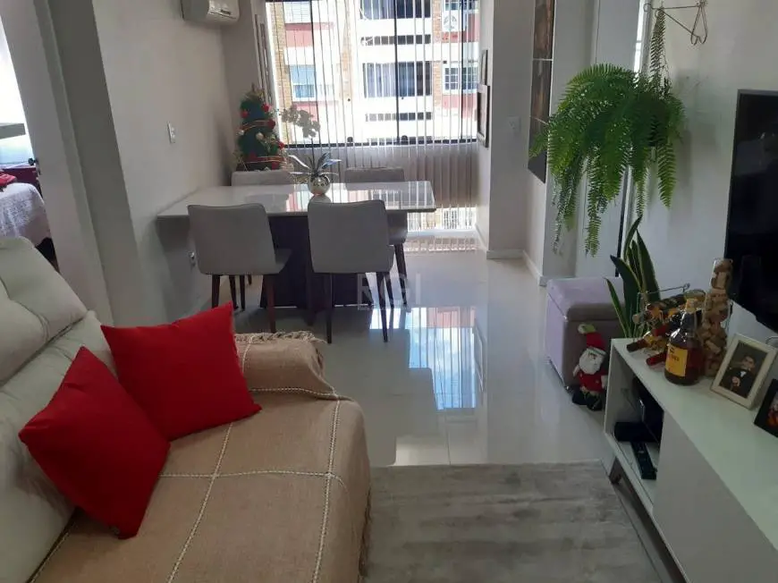 Foto 1 de Apartamento com 2 Quartos à venda, 57m² em Cavalhada, Porto Alegre