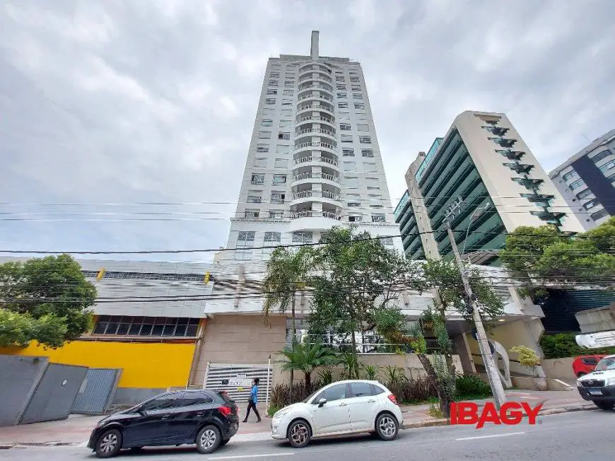 Foto 1 de Apartamento com 2 Quartos para alugar, 69m² em Centro, Florianópolis