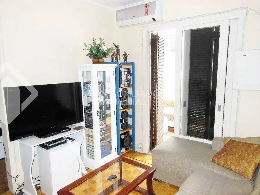 Foto 2 de Apartamento com 2 Quartos à venda, 61m² em Floresta, Porto Alegre