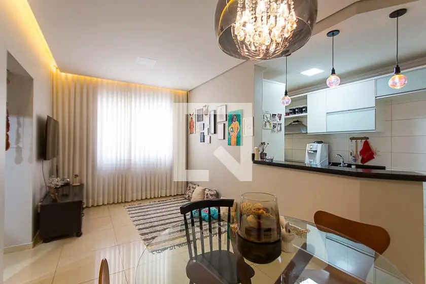 Foto 1 de Apartamento com 2 Quartos para alugar, 59m² em Jardim Holanda, Uberlândia