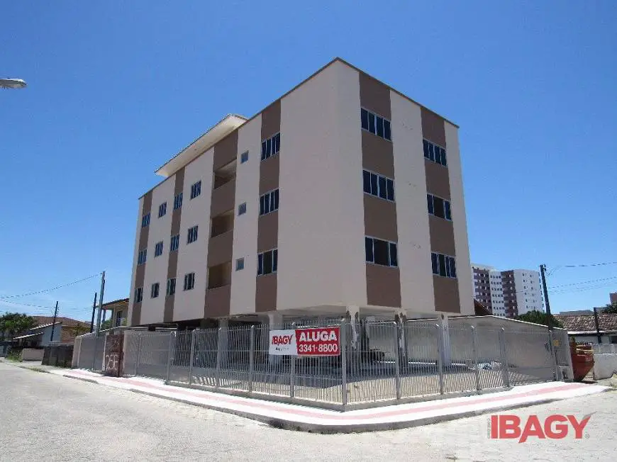 Foto 1 de Apartamento com 2 Quartos para alugar, 55m² em Ponte do Imaruim, Palhoça