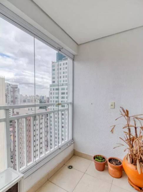 Foto 4 de Apartamento com 2 Quartos à venda, 70m² em Vila Nova Conceição, São Paulo