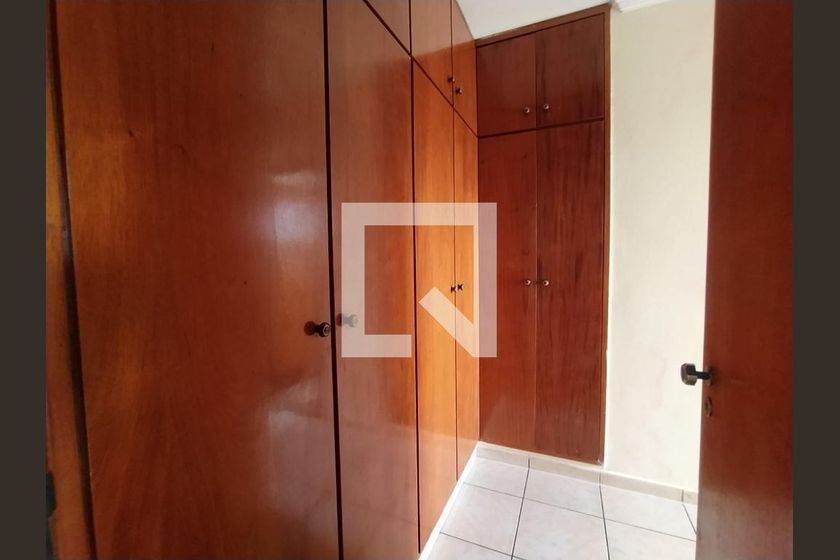 Foto 3 de Apartamento com 3 Quartos para alugar, 100m² em Bosque das Juritis, Ribeirão Preto