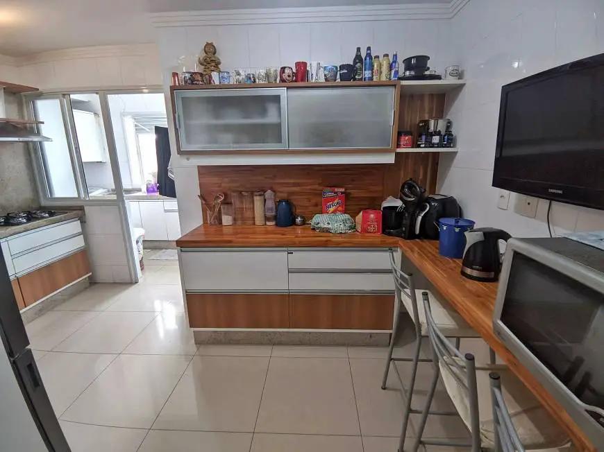 Foto 5 de Apartamento com 3 Quartos para alugar, 185m² em Canto, Florianópolis