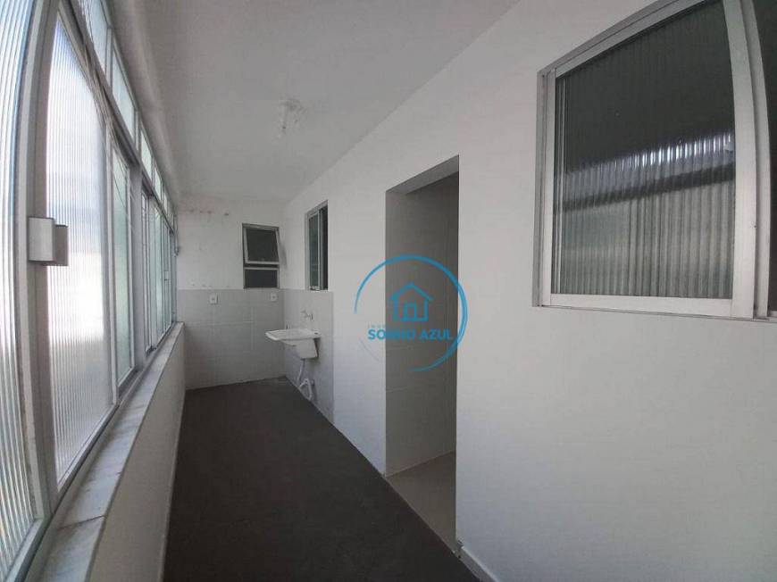 Foto 3 de Apartamento com 3 Quartos para alugar, 98m² em Canto, Florianópolis