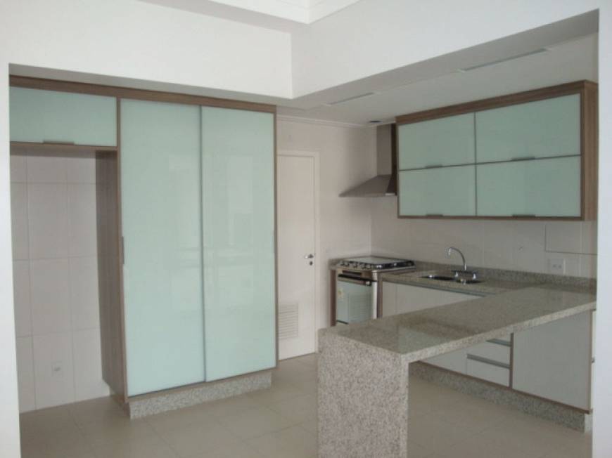 Foto 1 de Apartamento com 3 Quartos para alugar, 159m² em Consolação, São Paulo