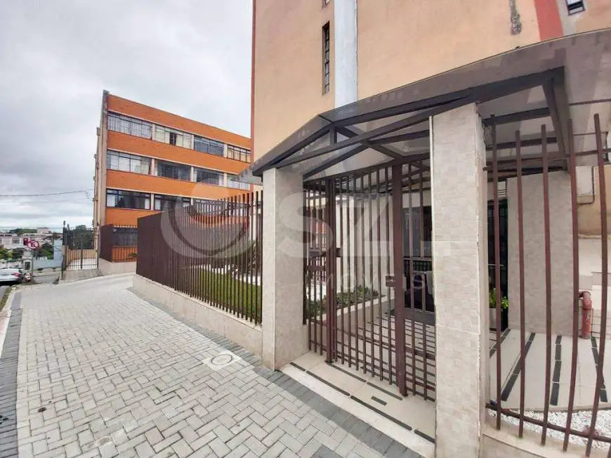 Foto 1 de Apartamento com 3 Quartos para venda ou aluguel, 67m² em Cristo Rei, Curitiba