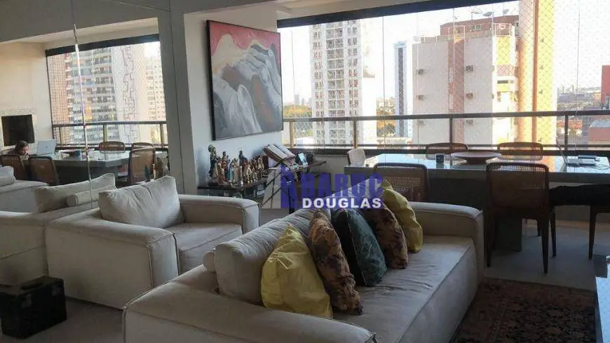 Foto 1 de Apartamento com 3 Quartos à venda, 125m² em Duque de Caxias II, Cuiabá