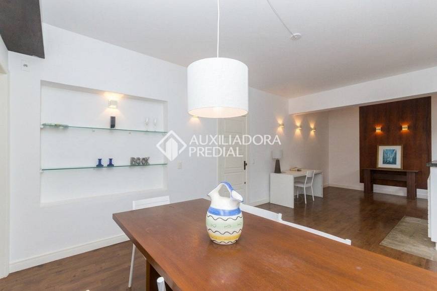 Foto 1 de Apartamento com 3 Quartos à venda, 150m² em Floresta, Porto Alegre