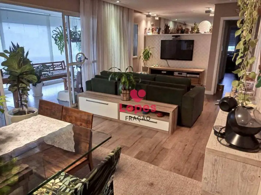 Foto 1 de Apartamento com 3 Quartos à venda, 136m² em Jardim Avelino, São Paulo