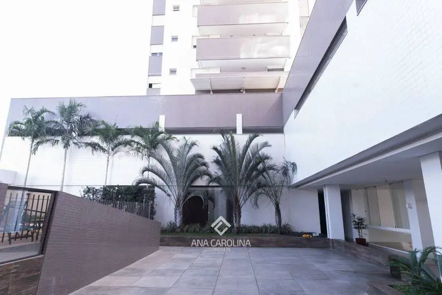 Foto 1 de Apartamento com 3 Quartos à venda, 132m² em Melo, Montes Claros