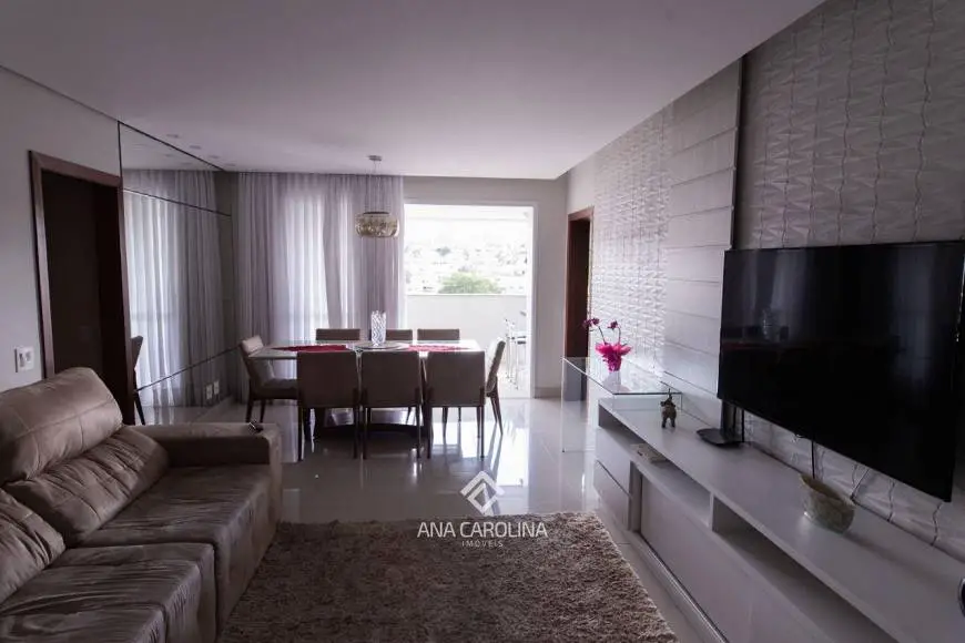 Foto 2 de Apartamento com 3 Quartos à venda, 132m² em Melo, Montes Claros