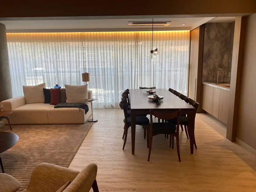 Foto 2 de Apartamento com 3 Quartos à venda, 186m² em Moema, São Paulo