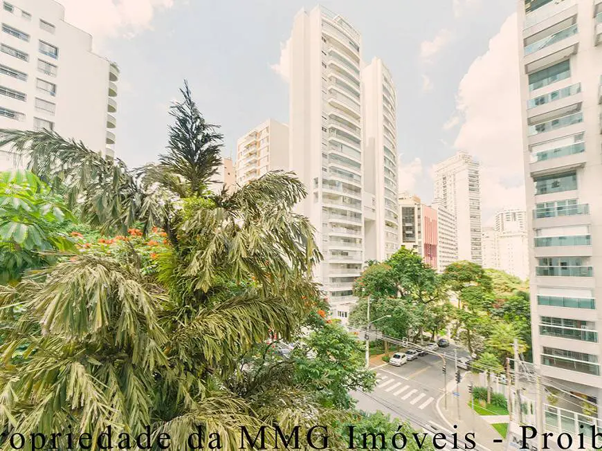 Foto 1 de Apartamento com 3 Quartos para venda ou aluguel, 210m² em Paraíso, São Paulo