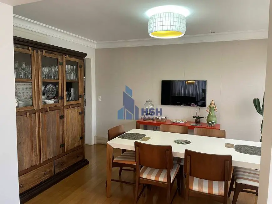 Foto 5 de Apartamento com 3 Quartos à venda, 250m² em Vila Suzana, São Paulo