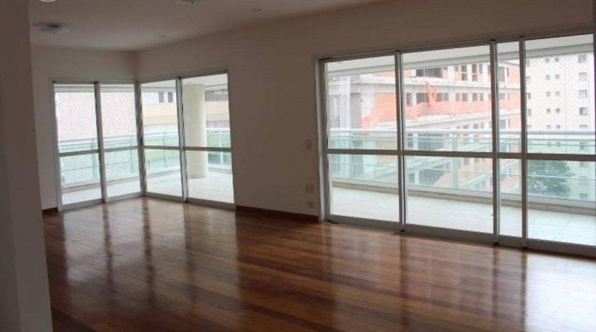 Foto 1 de Apartamento com 4 Quartos para alugar, 284m² em Cerqueira César, São Paulo