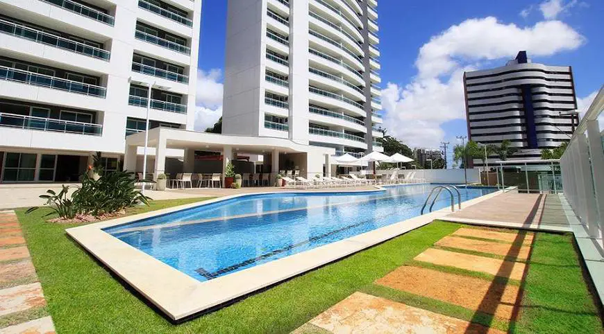 Foto 1 de Apartamento com 4 Quartos à venda, 146m² em Guararapes, Fortaleza