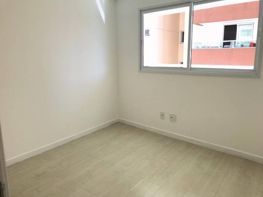 Foto 3 de Apartamento com 4 Quartos à venda, 130m² em Itapuã, Vila Velha