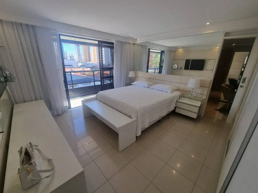 Foto 5 de Apartamento com 4 Quartos à venda, 253m² em Manaíra, João Pessoa