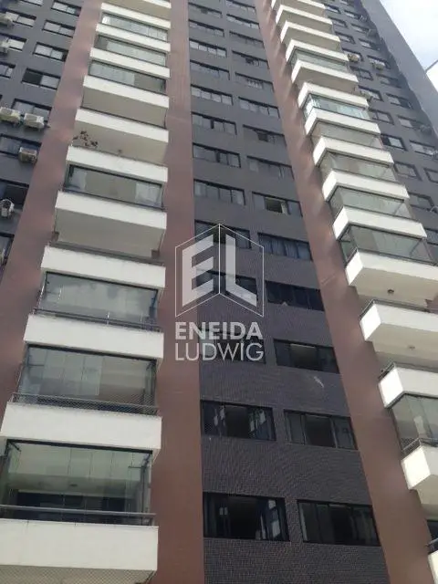 Foto 1 de Apartamento com 4 Quartos à venda, 145m² em Pituba, Salvador
