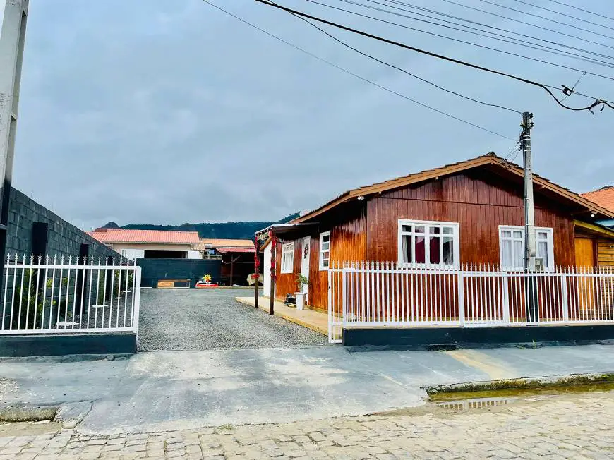 Foto 1 de Casa com 2 Quartos à venda, 500m² em Centro, Urubici