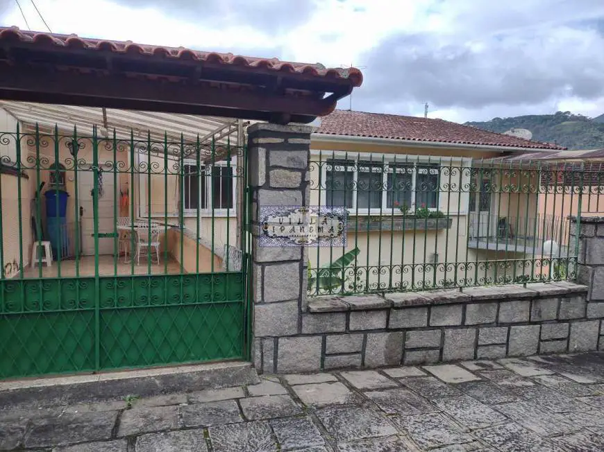 Foto 1 de Casa com 3 Quartos à venda, 192m² em Iúcas, Teresópolis