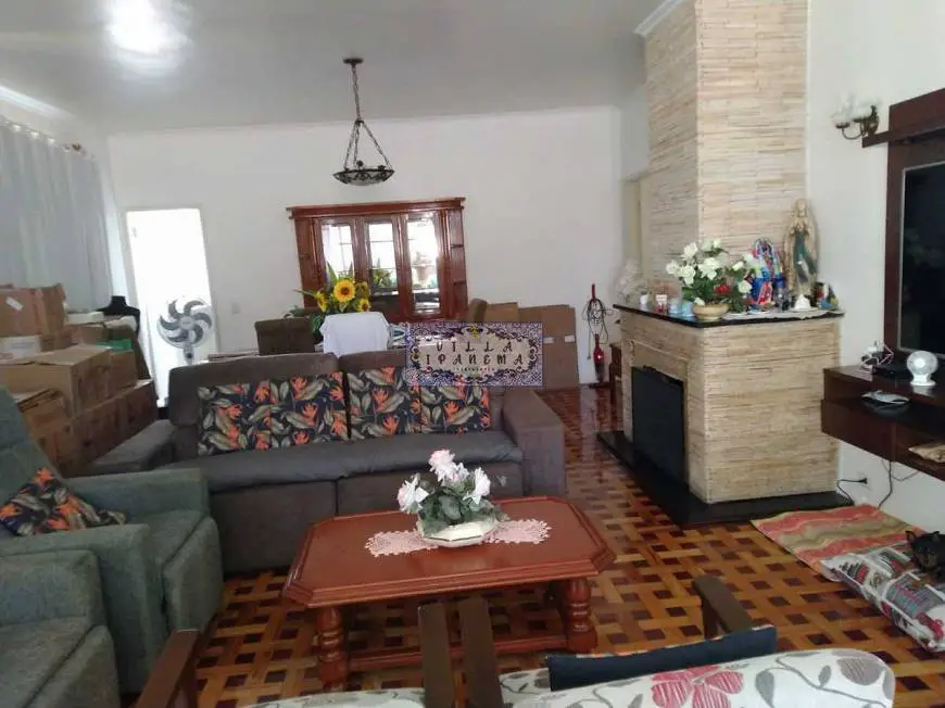 Foto 3 de Casa com 3 Quartos à venda, 192m² em Iúcas, Teresópolis