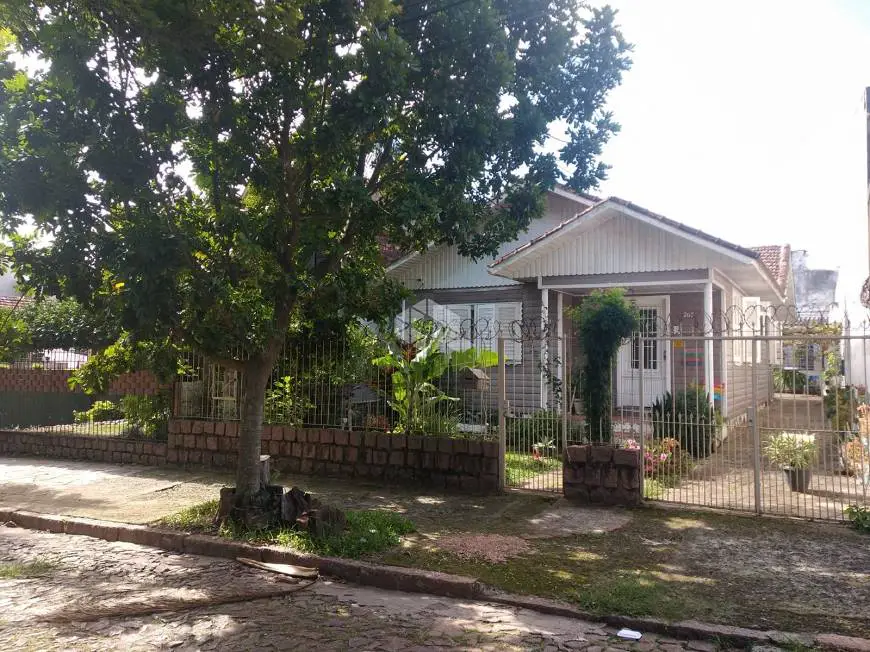 Foto 1 de Casa com 3 Quartos à venda, 98m² em Nonoai, Porto Alegre