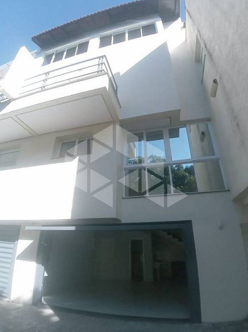 Foto 2 de Casa com 3 Quartos para alugar, 230m² em Santa Catarina, Caxias do Sul