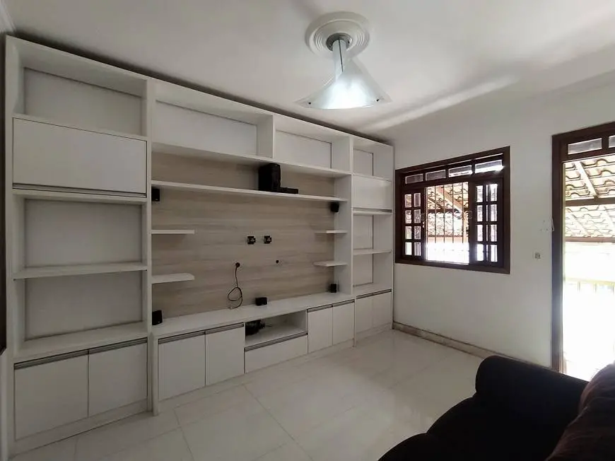 Foto 3 de Casa com 3 Quartos para alugar, 133m² em Vila Clóris, Belo Horizonte