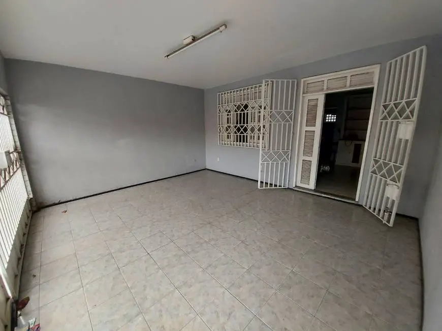 Foto 1 de Casa com 4 Quartos à venda, 140m² em Benfica, Fortaleza