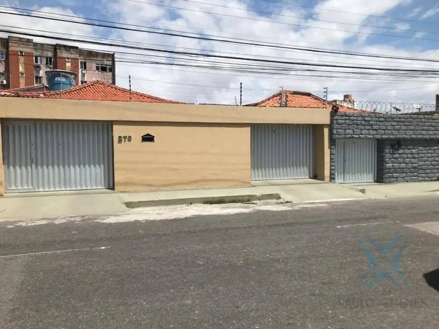 Foto 1 de Casa com 4 Quartos à venda, 380m² em Papicu, Fortaleza