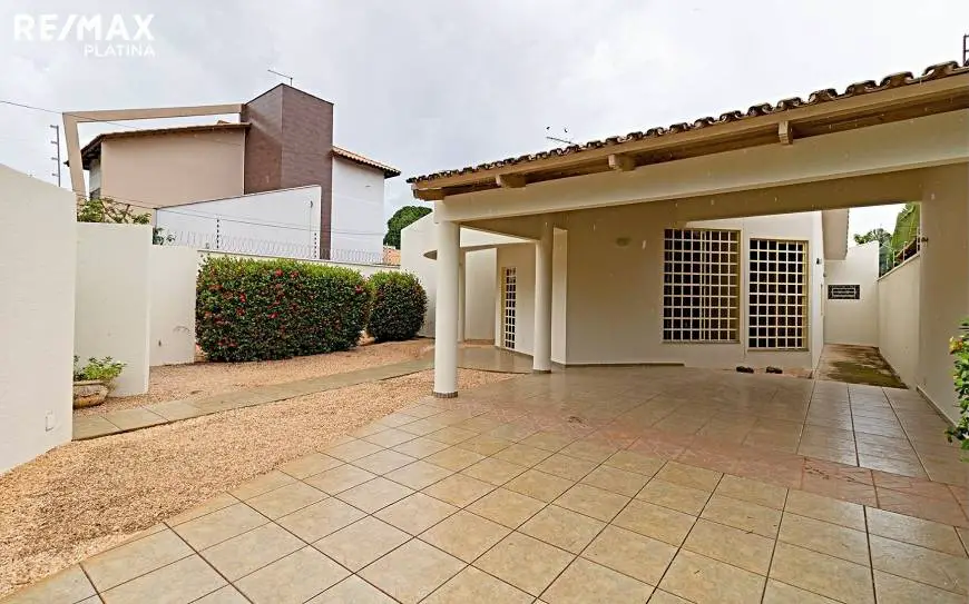 Foto 3 de Casa com 4 Quartos à venda, 220m² em Plano Diretor Sul, Palmas