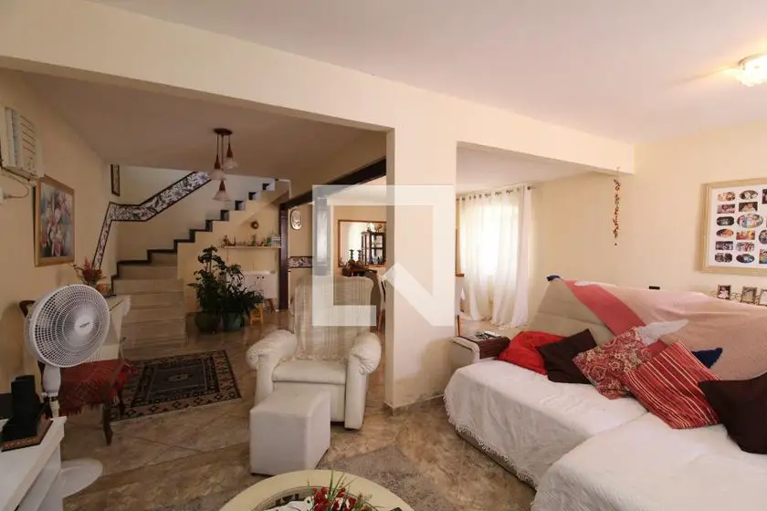 Foto 3 de Casa com 4 Quartos para alugar, 550m² em Vargem Pequena, Rio de Janeiro
