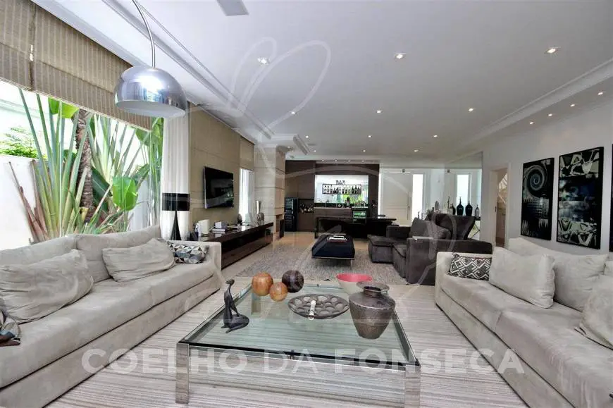 Foto 1 de Casa de Condomínio com 4 Quartos à venda, 550m² em Alphaville Residencial 1, Barueri