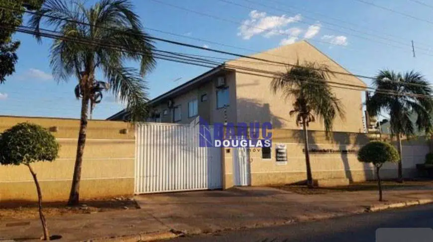 Foto 2 de Casa de Condomínio com 4 Quartos à venda, 197m² em Chácara dos Pinheiros, Cuiabá