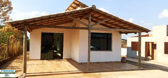 Foto 1 de Chácara com 2 Quartos à venda, 1000m² em Zona Rural, Crucilândia
