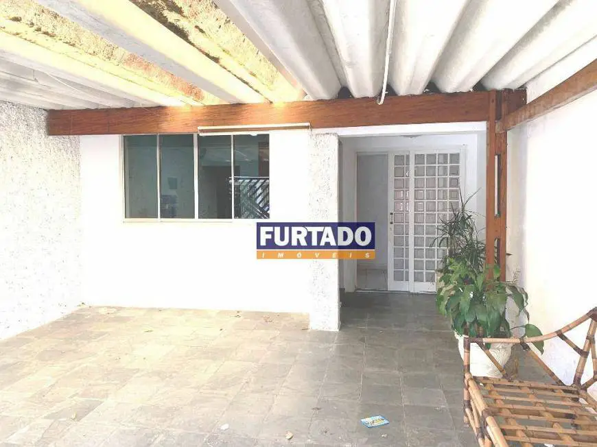 Foto 1 de Sobrado com 3 Quartos para alugar, 110m² em Vila Curuçá, Santo André