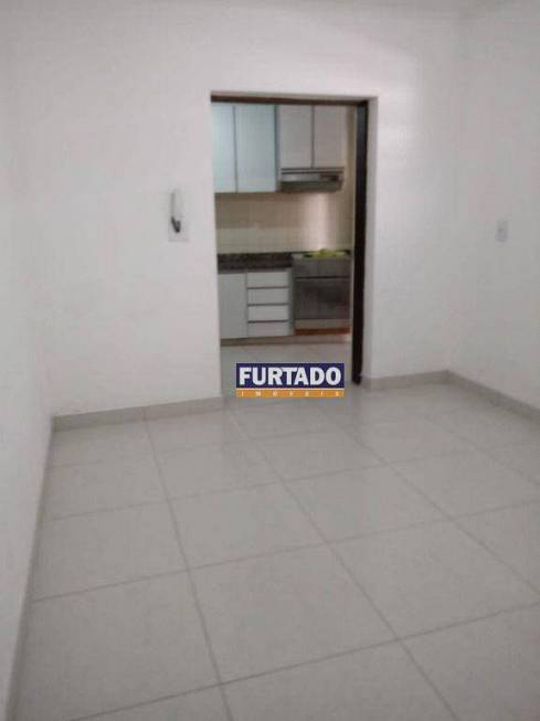 Foto 3 de Sobrado com 3 Quartos para alugar, 110m² em Vila Curuçá, Santo André