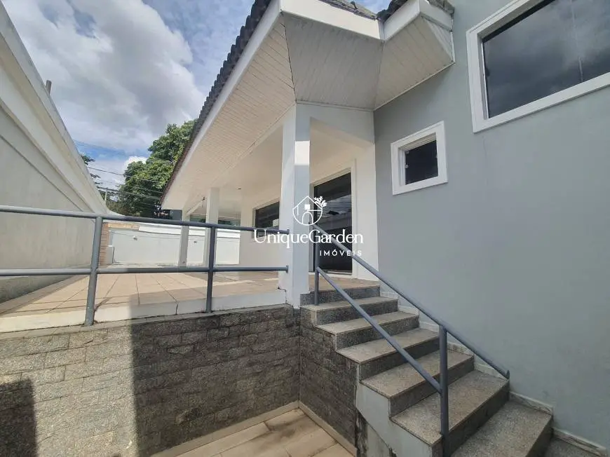 Foto 4 de Sobrado com 4 Quartos para alugar, 300m² em Jardim Apolo II, São José dos Campos