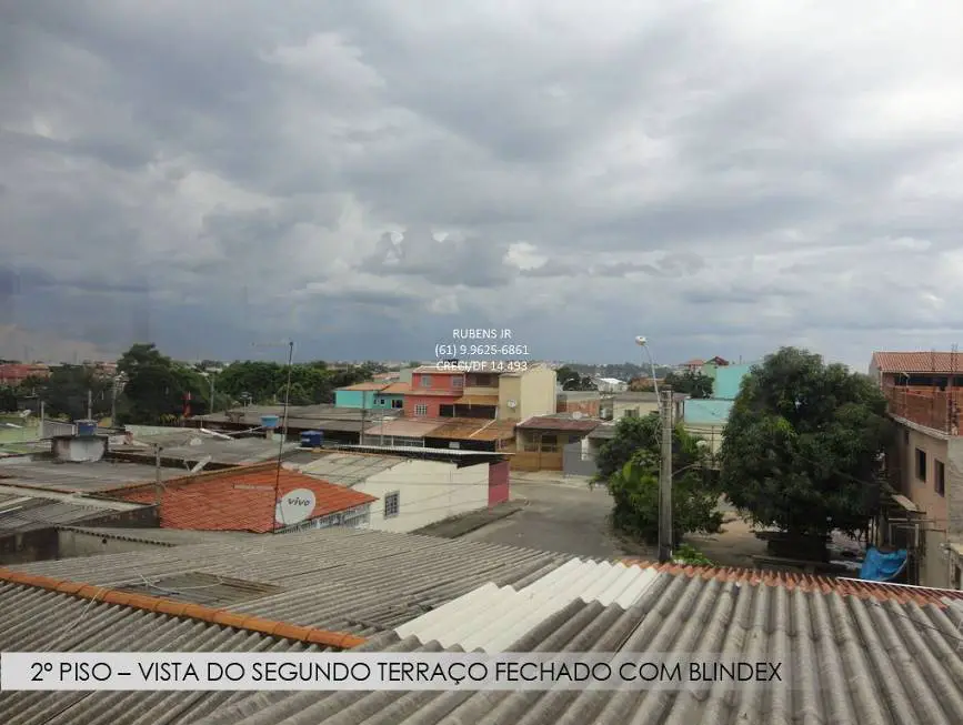 Foto 2 de Sobrado com 4 Quartos à venda, 300m² em Samambaia Sul, Brasília