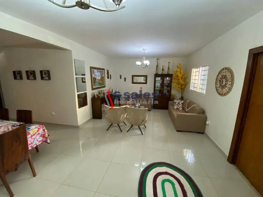 Foto 5 de Sobrado com 5 Quartos à venda, 930m² em Setor Habitacional Arniqueira, Brasília